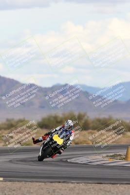 media/Nov-16-2025-Race Pace (Sun) [[8c5fa54630]]/Non Verified Riders (1st 20 Minutes)/5-Turn 15 (110pm)/